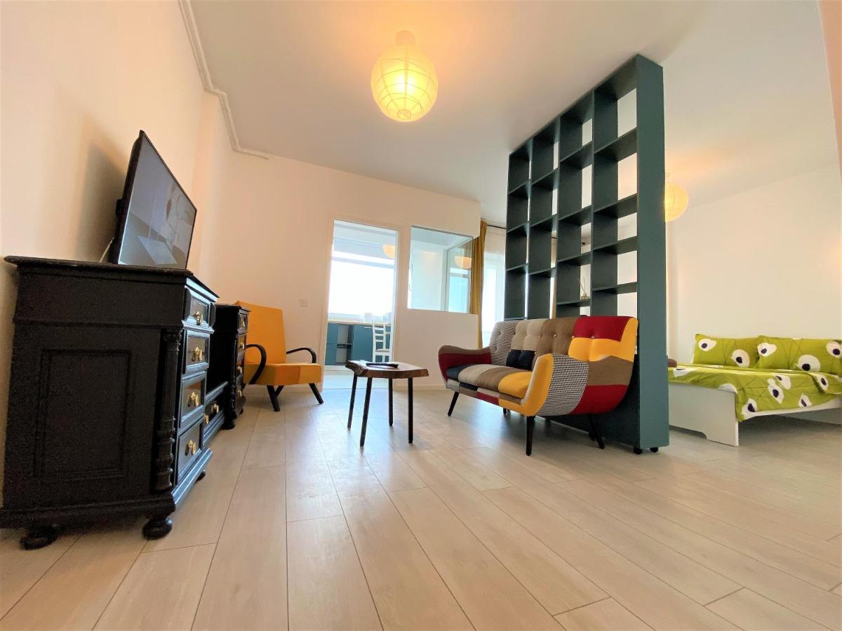 Plaza View Studio Bukares Bagian luar foto