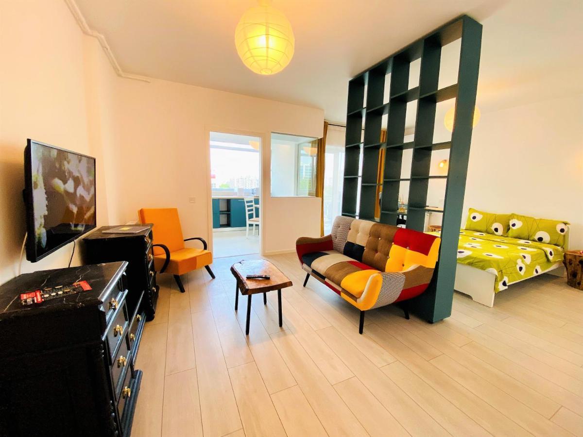 Plaza View Studio Bukares Bagian luar foto