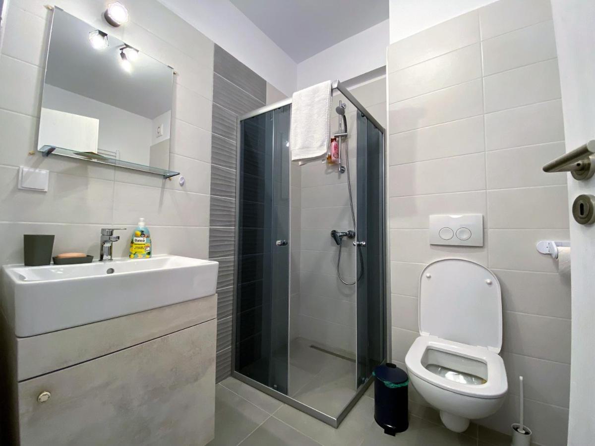 Plaza View Studio Bukares Bagian luar foto