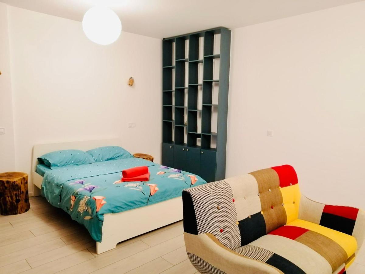 Plaza View Studio Bukares Bagian luar foto